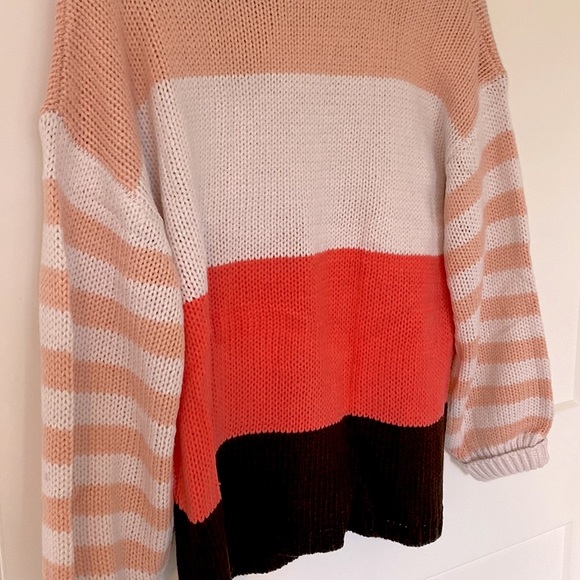 NWT Colorblock Sweater - Picture 2 of 4